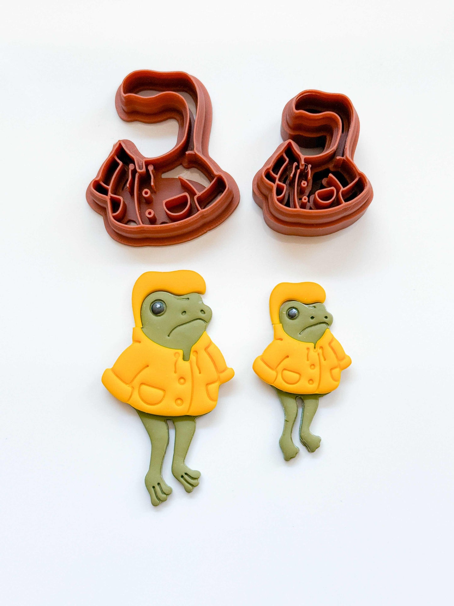 RAINCOAT | FROG OUTFIT | CLAY CUTTERS