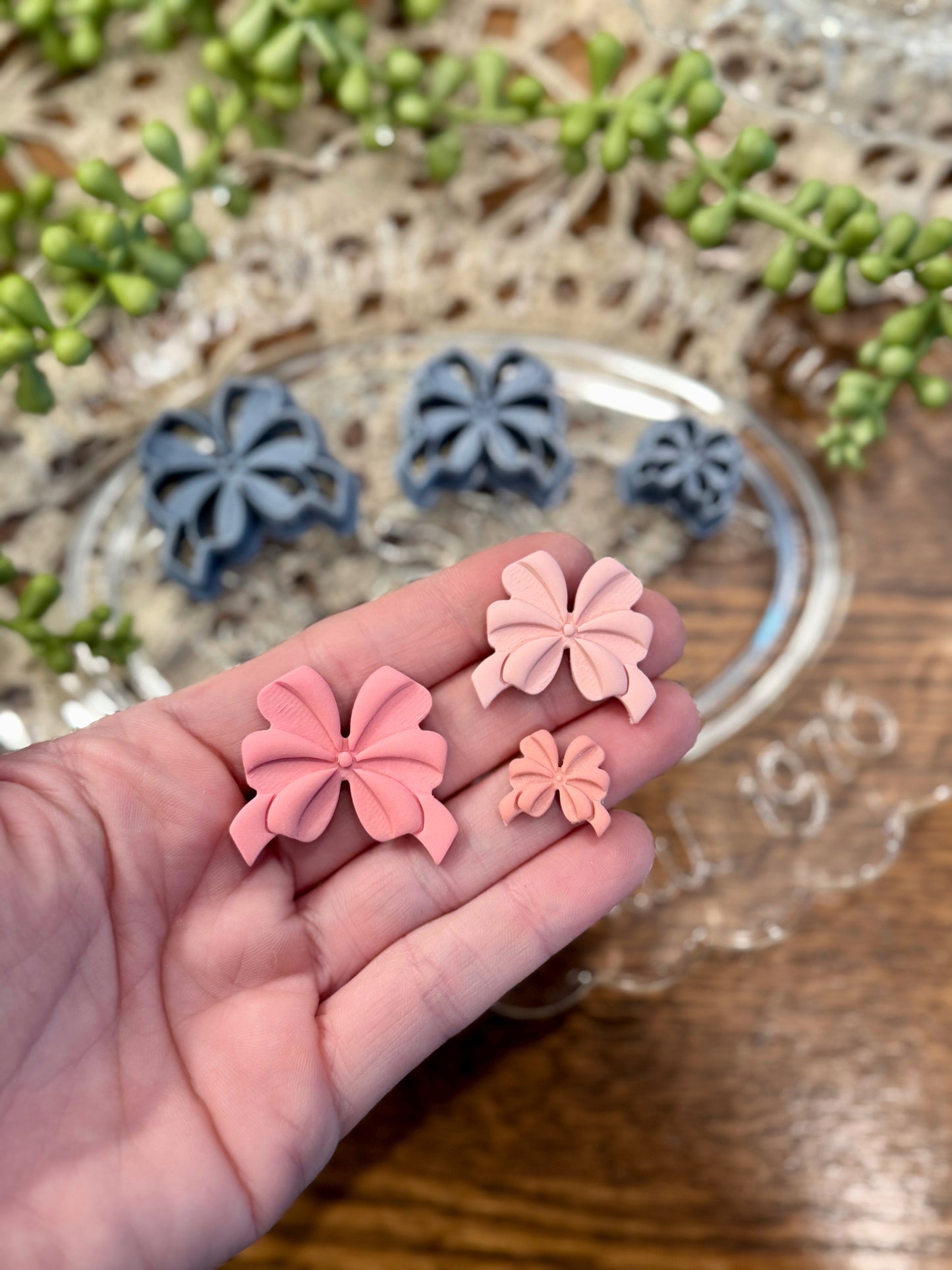 PINWHEEL BOW | COQUETTE | CLAY CUTTERS