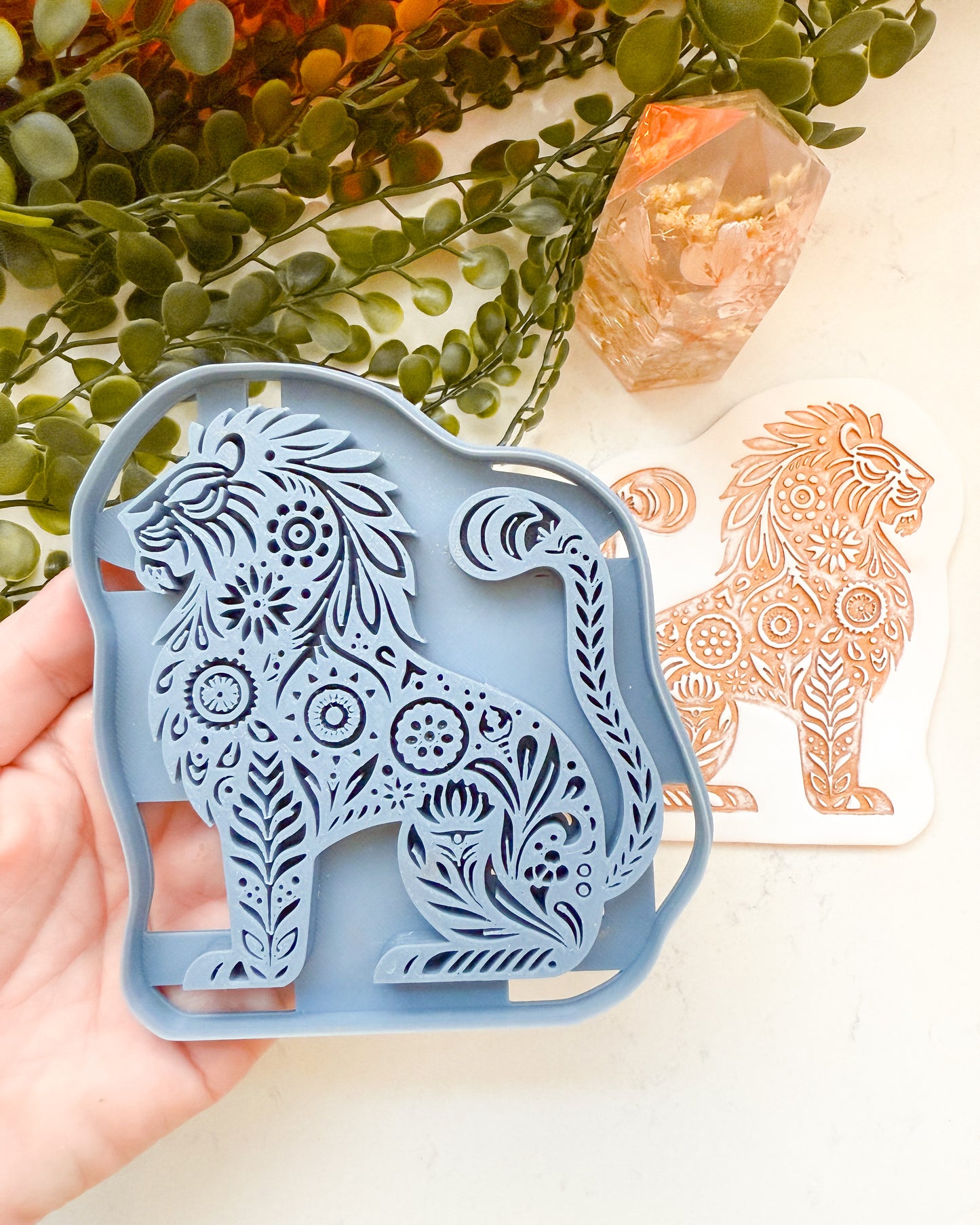 WALL ART | LION | LARGE CLAY CUTTER