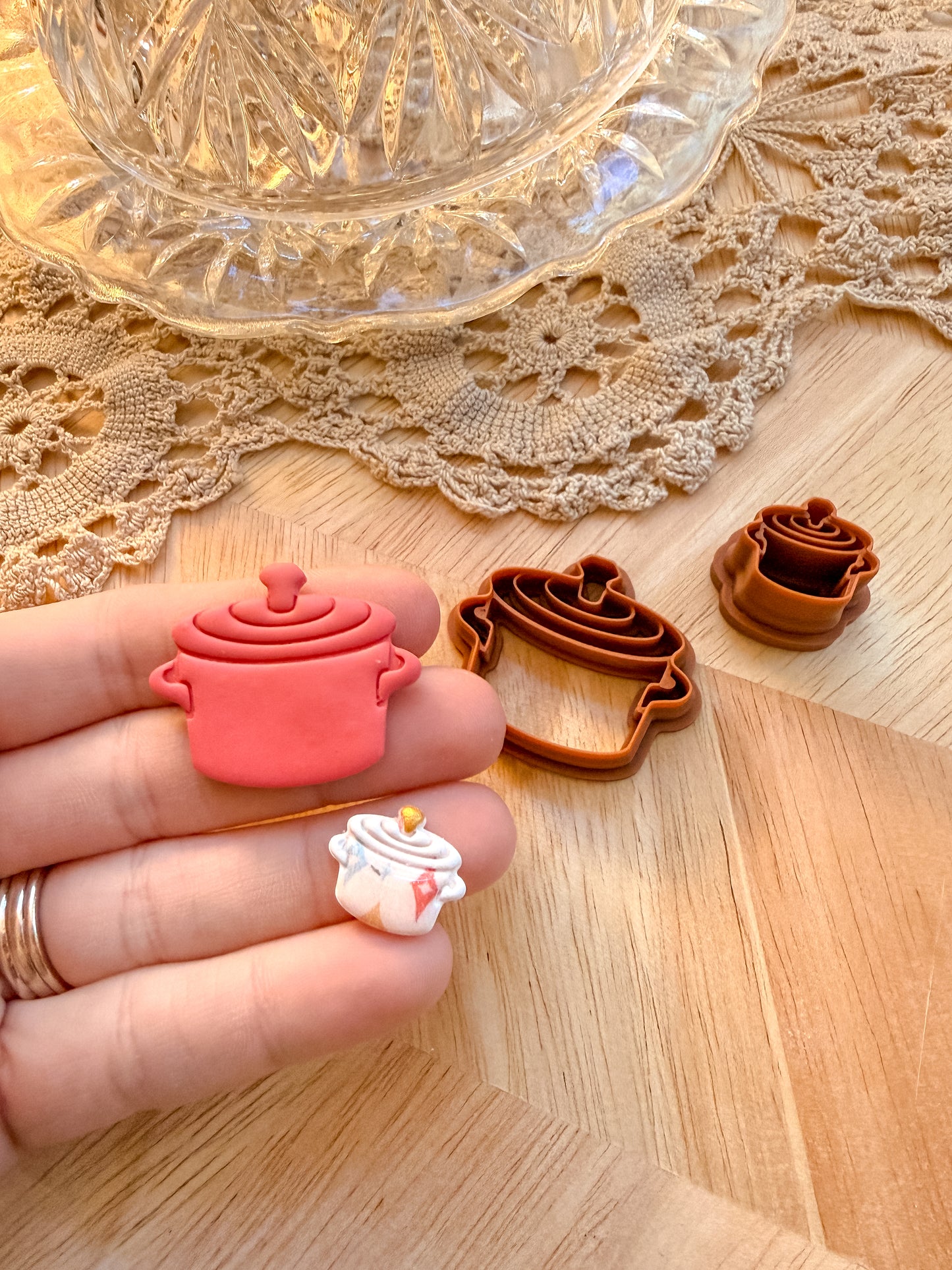 DUTCH OVEN | VINTAGE KITCHEN | POLYMER CLAY CUTTERS