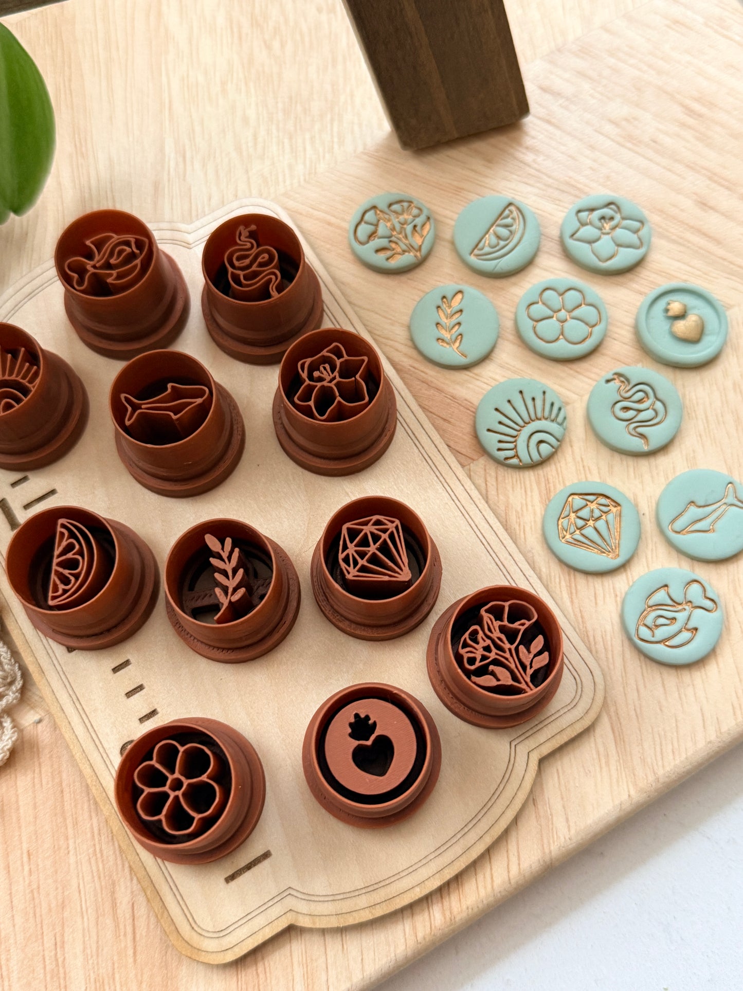 ROUND IMPRINTED CHARM CUTTERS | CLAY CUTTERS | POLYMER CLAY CUTTERS