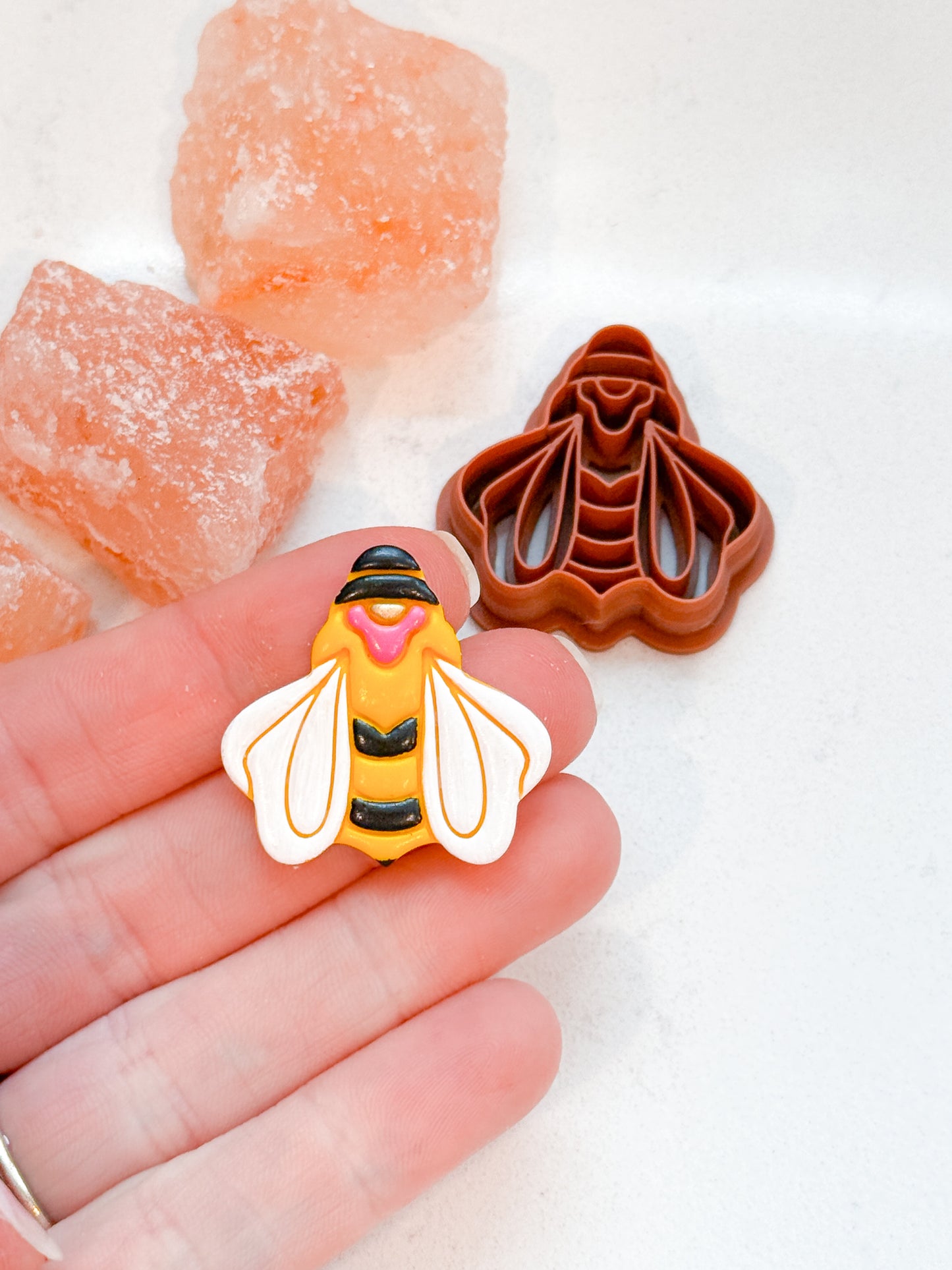 BUMBLE BEE | SUMMER | INSECT | CLAY CUTTERS
