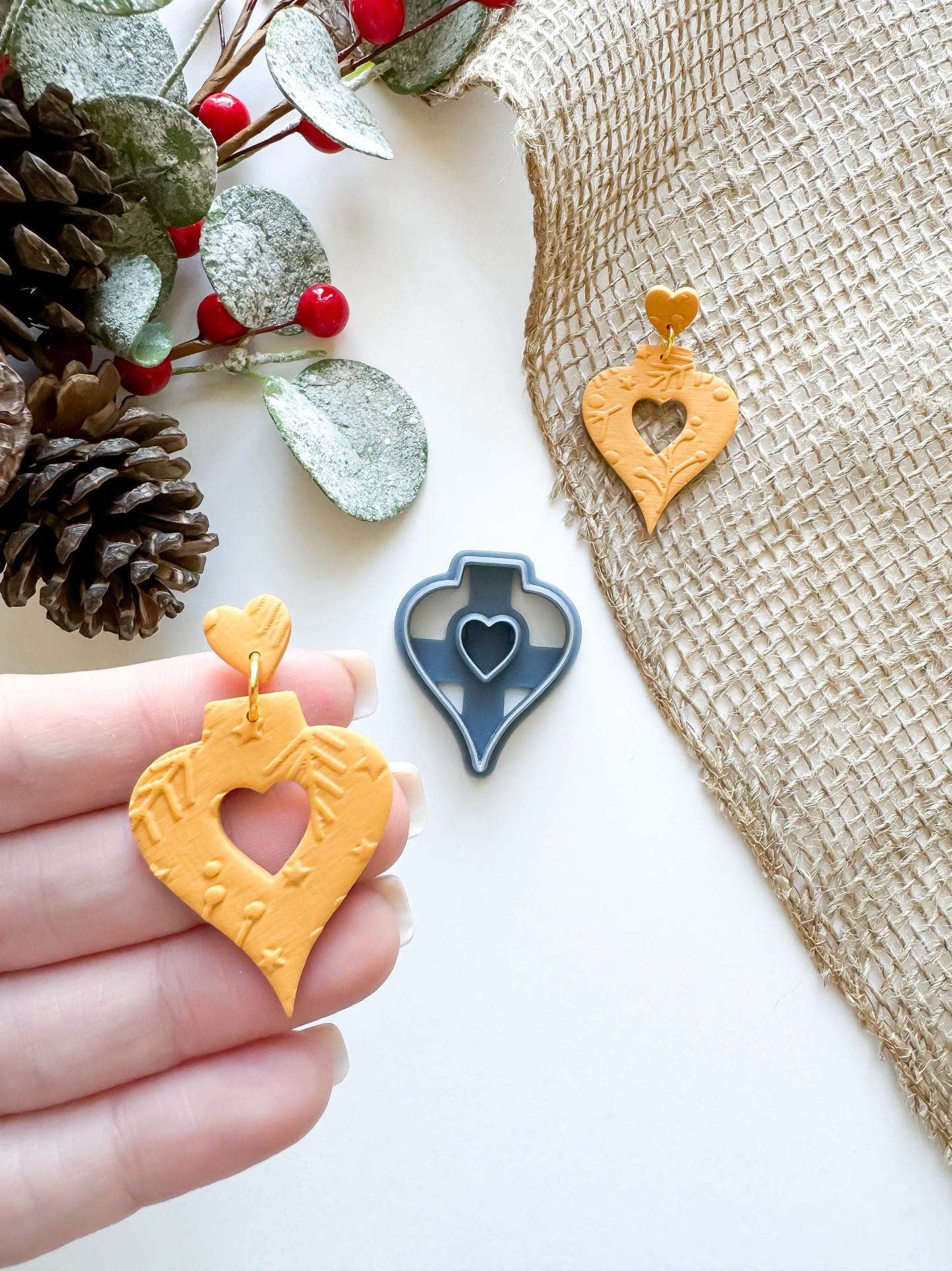HEART DONUT ORNAMENT EARRING | CHRISTMAS | CLAY CUTTER