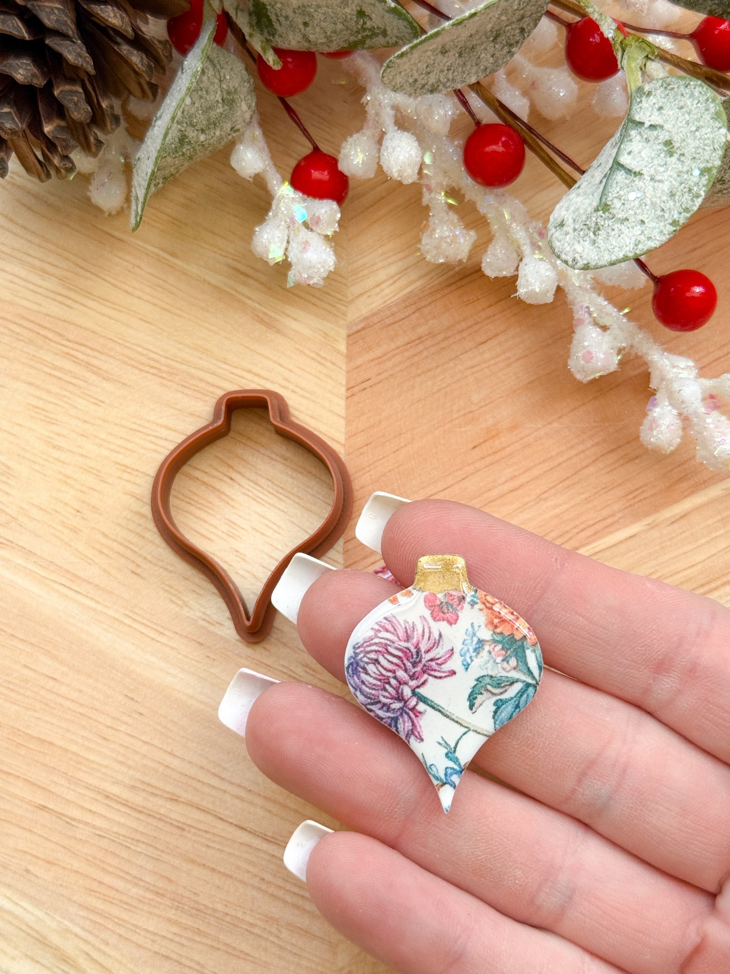 EMPTY ORNAMENT | CHRISTMAS HOLIDAY | CLAY CUTTER