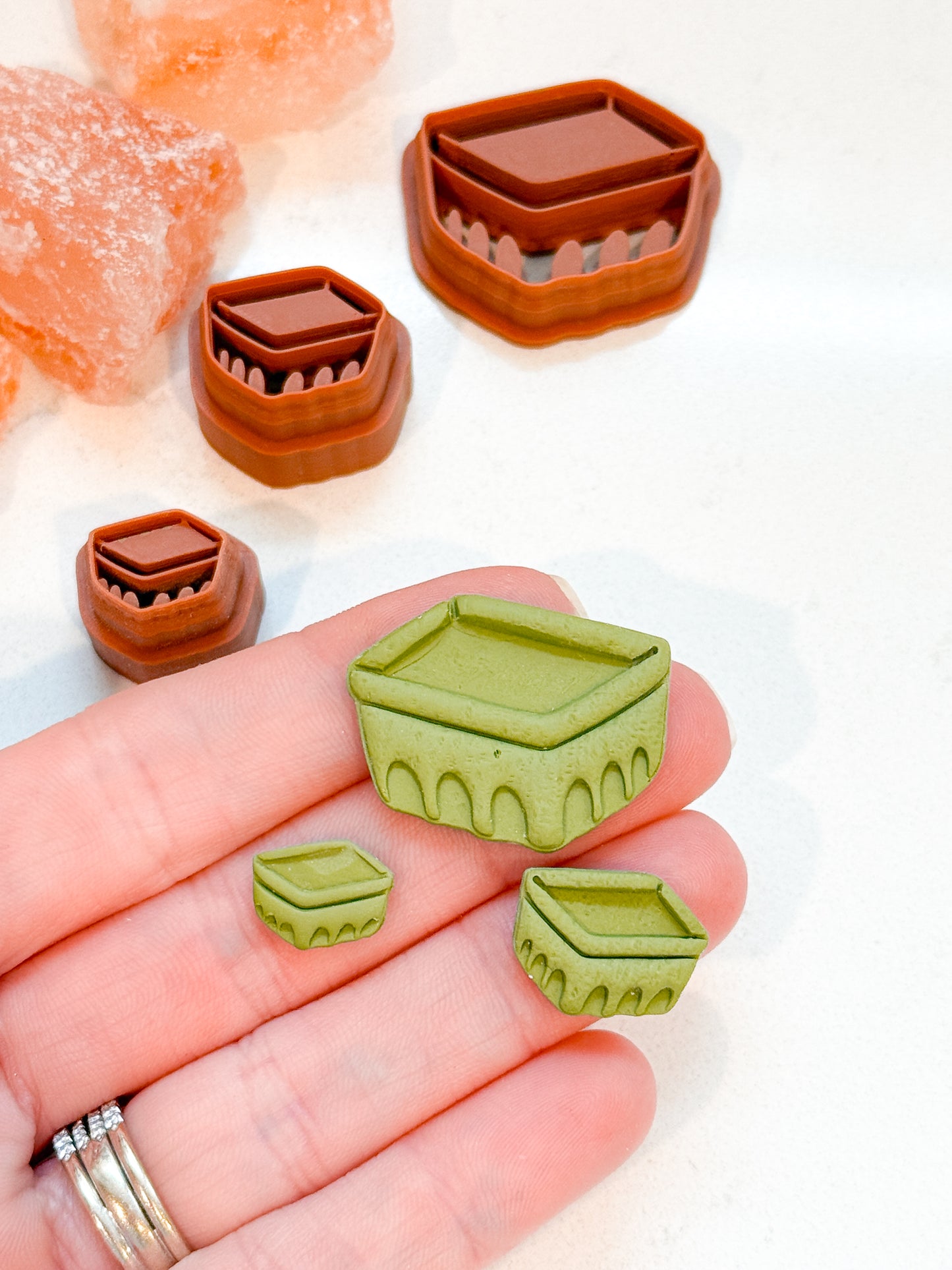 FRUIT PINT CONTAINER | SUMMER | FRUIT | CLAY CUTTERS