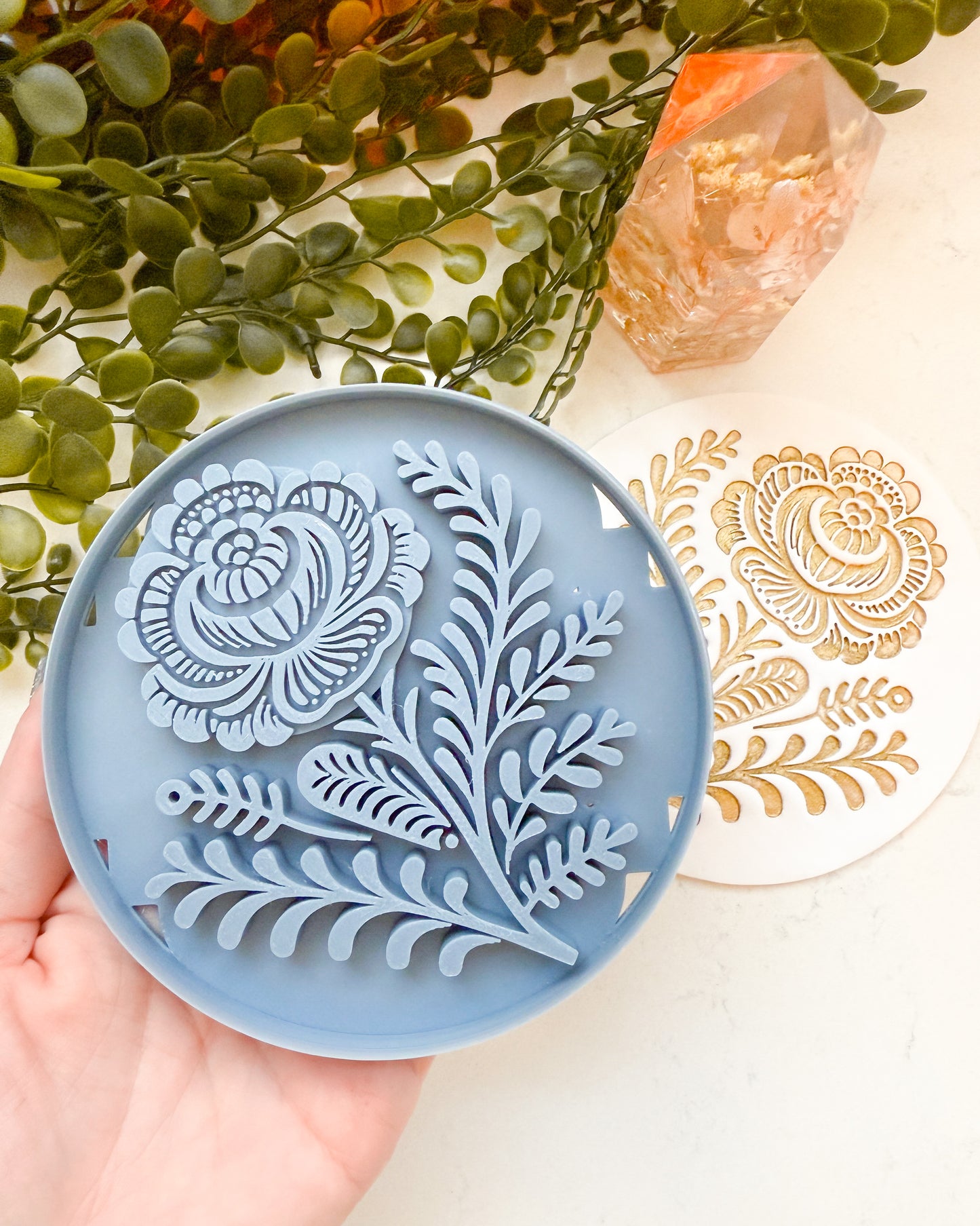 WALL ART | SIDE ROSE | LARGE CLAY CUTTER