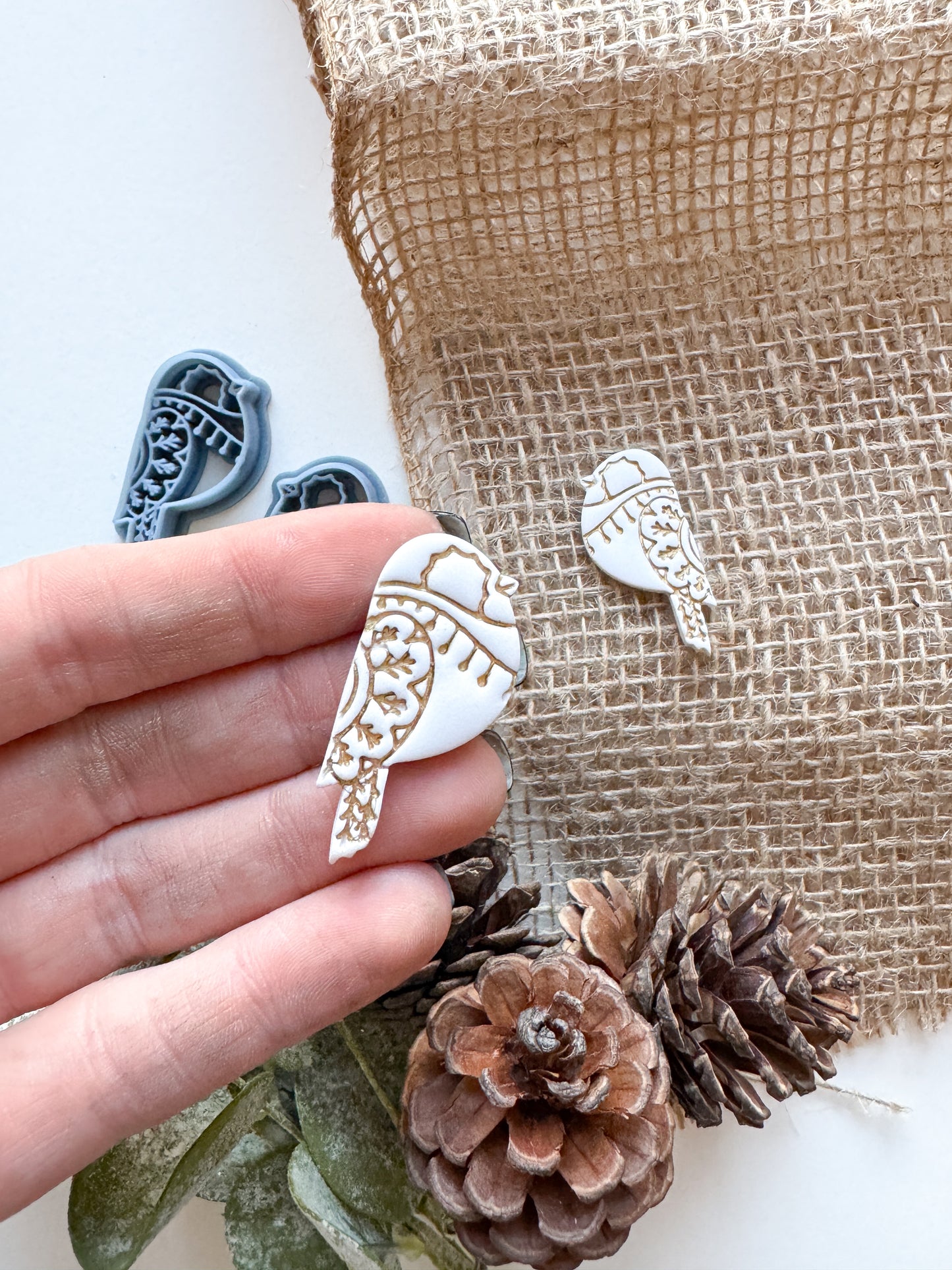 FOLKISH ROBIN BIRD | CHRISTMAS | CLAY CUTTER