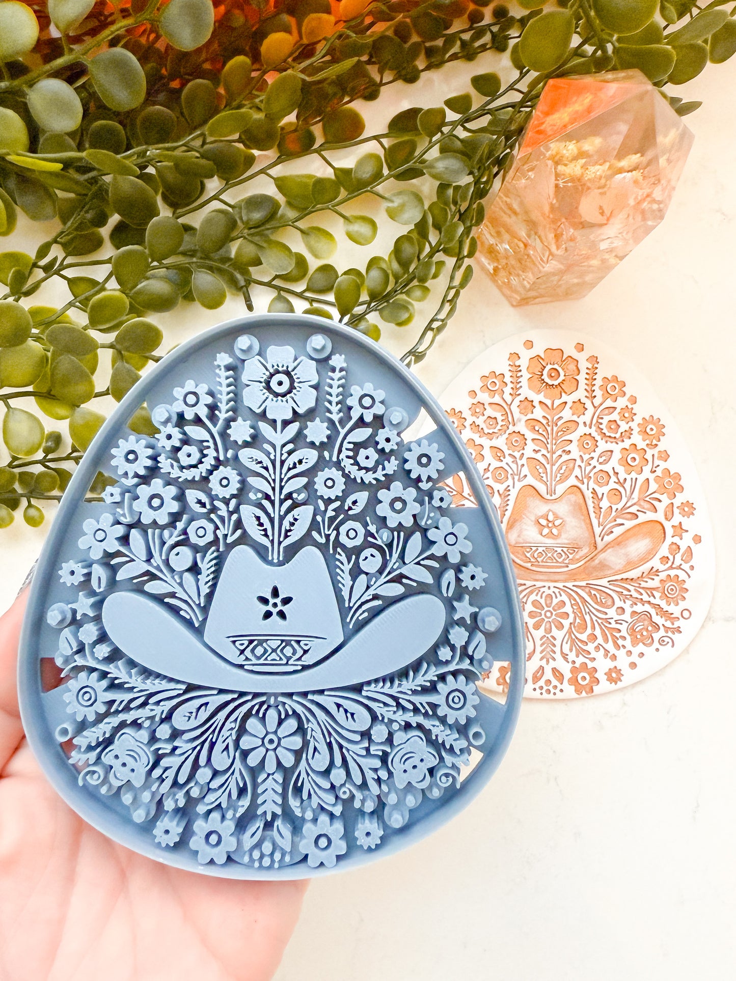 WALL ART | COWBOY HAT OVAL | LARGE CLAY CUTTER