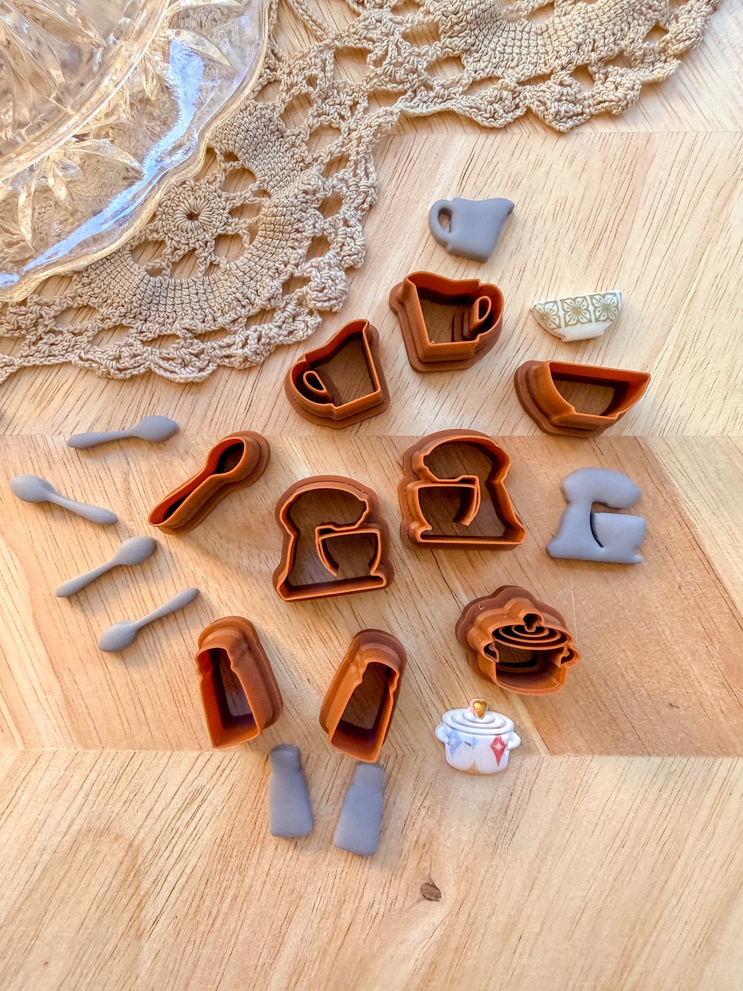 KITCHEN CHARMS | THE CHARM BAR | VINTAGE KITCHEN | POLYMER CLAY CUTTERS