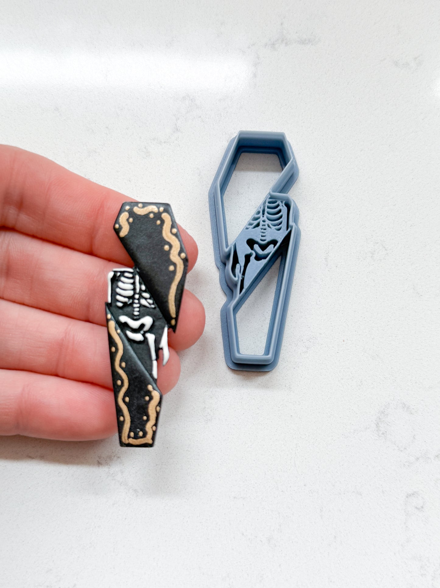 COFFIN SKELETON | HALLOWEEN 2025 | CLAY CUTTERS