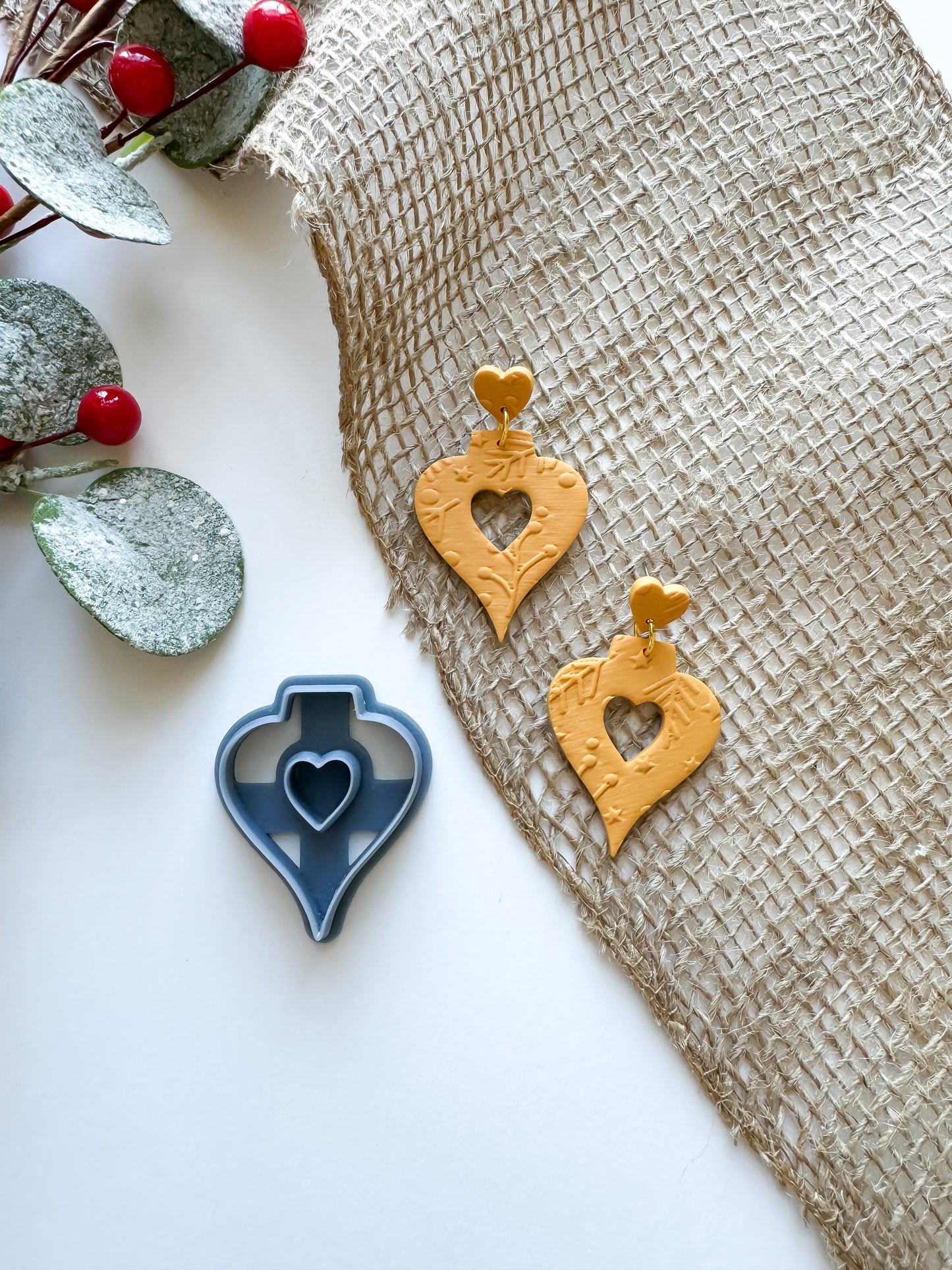 HEART DONUT ORNAMENT EARRING | CHRISTMAS 2024 | CLAY CUTTER