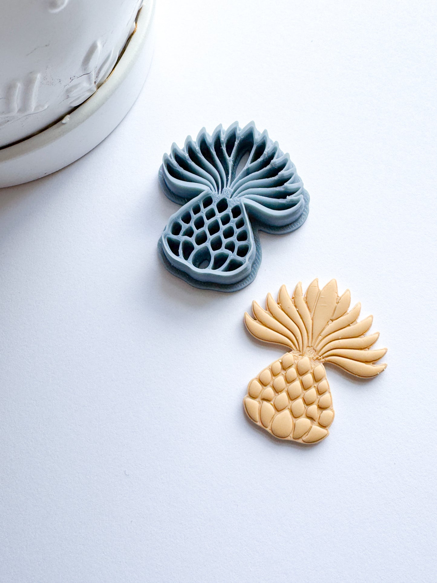 PINEAPPLE | GARDEN | CLAY CUTTER