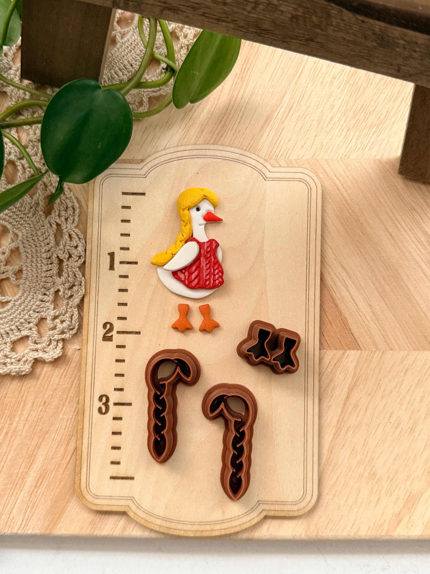 PORCH GOOSE HAIR BRAID OUTFIT | POLYMER CLAY CUTTERS