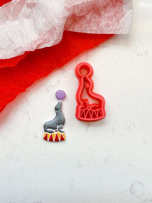 CIRCUS SEAL WITH BALL | CIRCUS | CLAY CUTTER