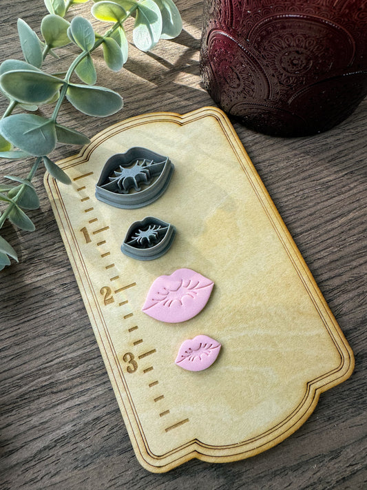 Pucker Up Lips Clay Cutters