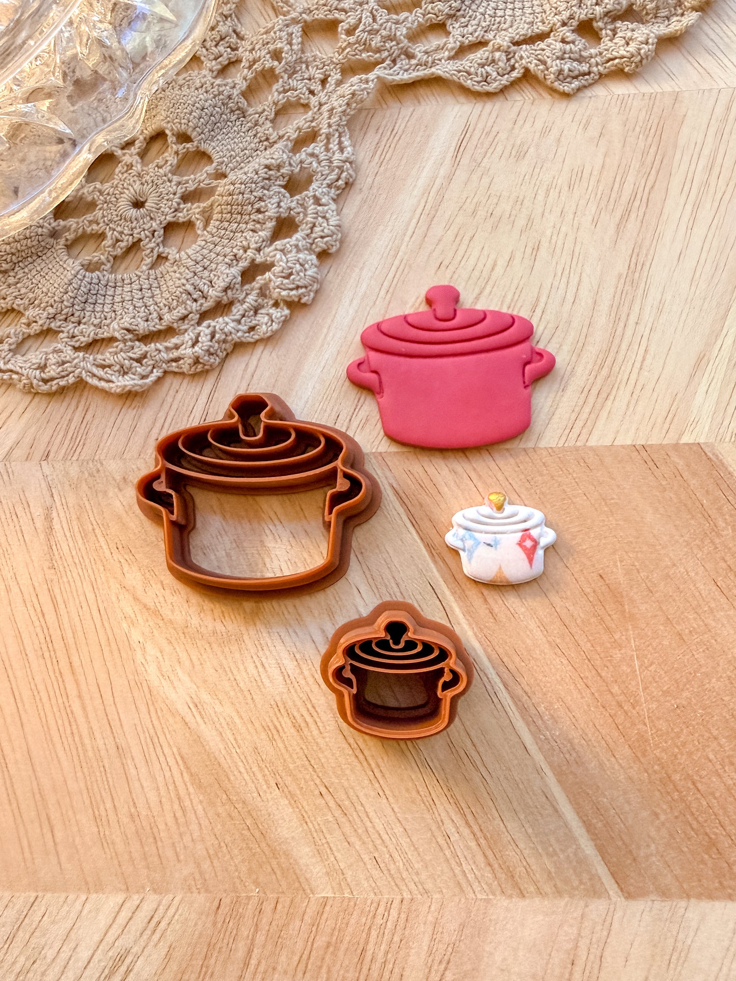 DUTCH OVEN | VINTAGE KITCHEN | POLYMER CLAY CUTTERS