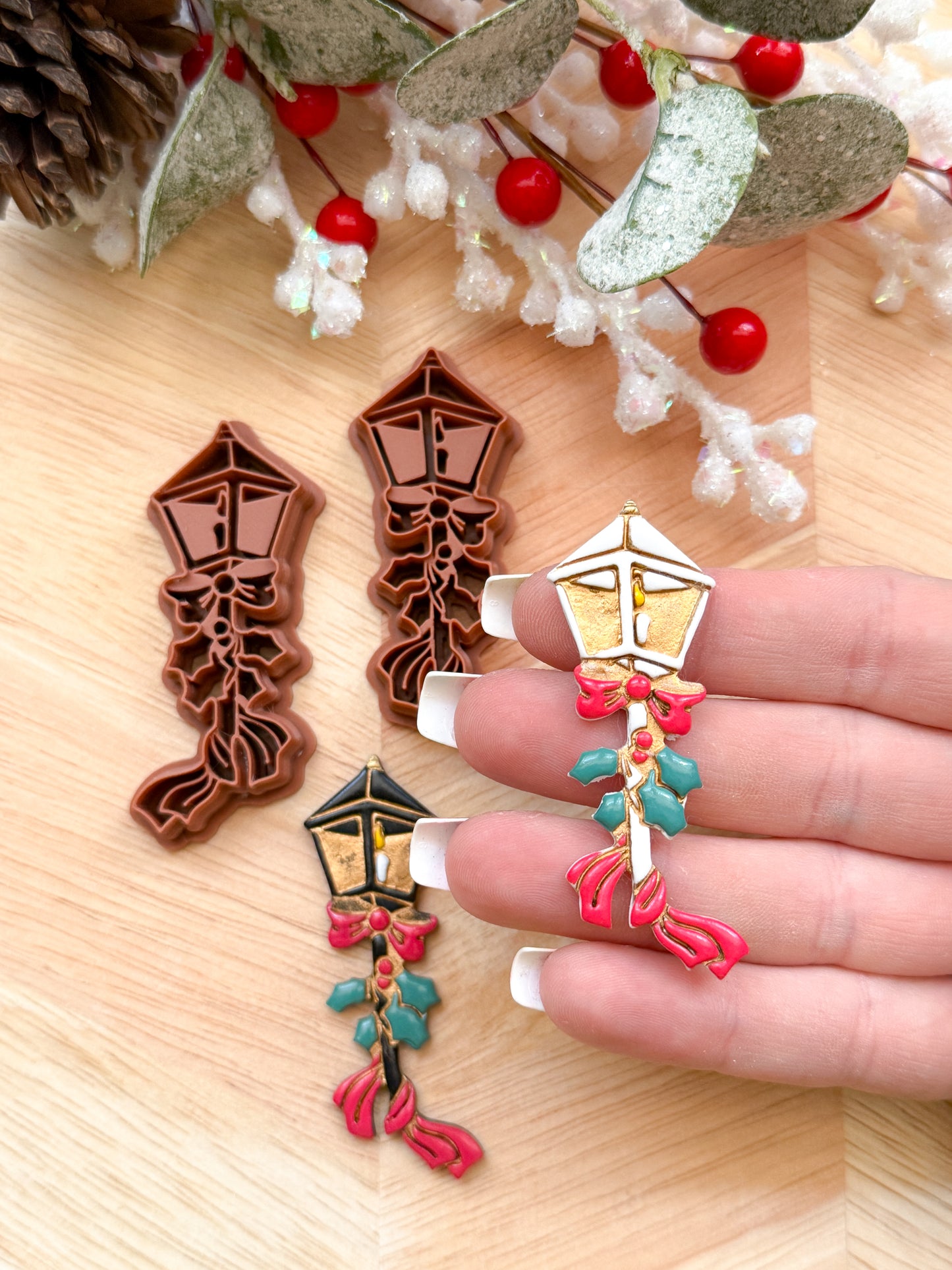 HOLIDAY STREET LAMP POST | CHRISTMAS HOLIDAY | CLAY CUTTER