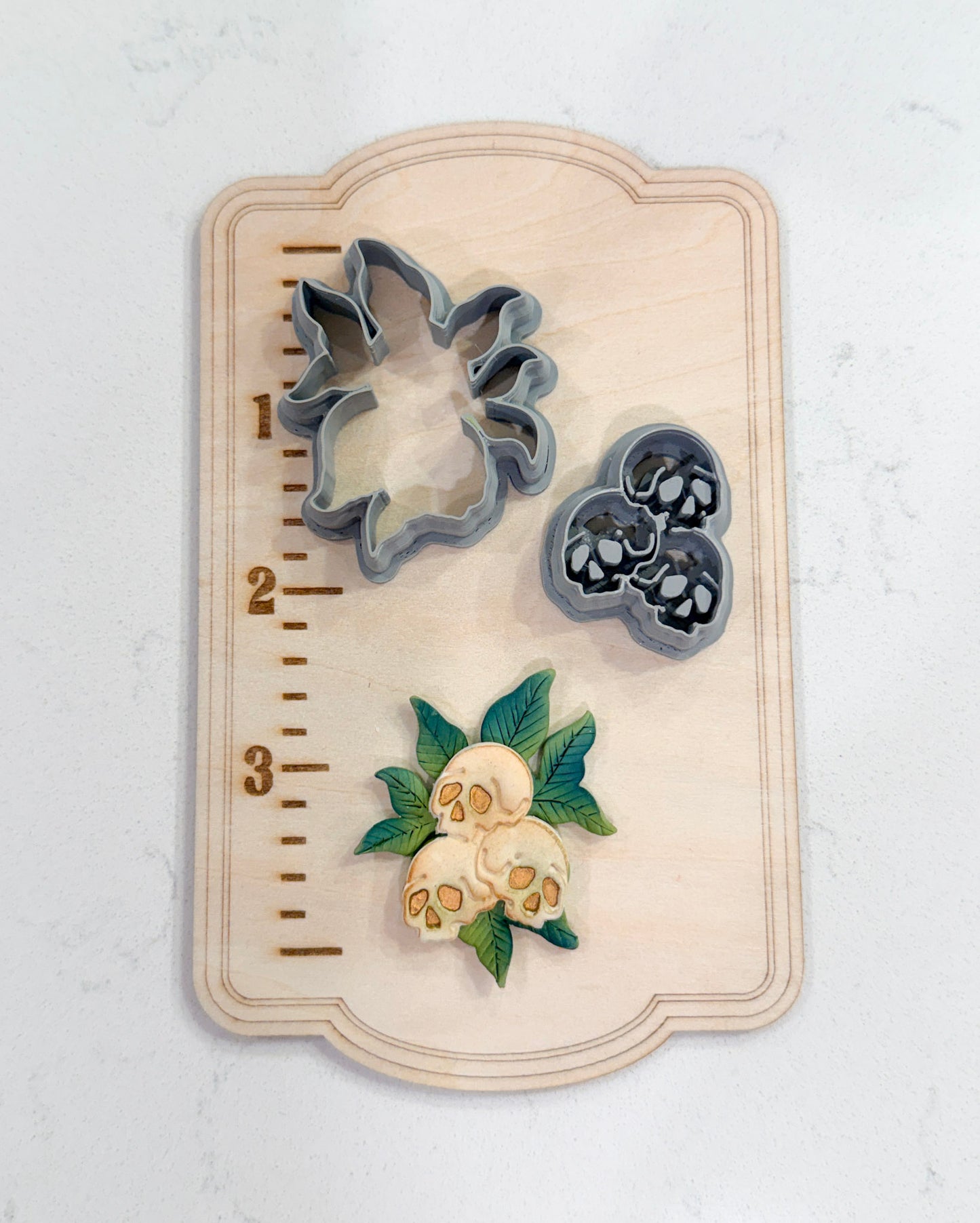 TRI SKULLS ON LEAVES | FALL AUTUMN | POLYMER CLAY CUTTERS