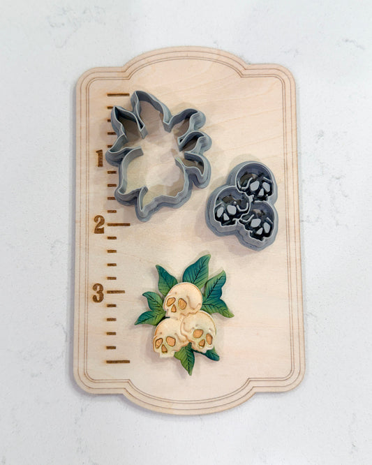 TRI SKULLS ON LEAVES | FALL AUTUMN | POLYMER CLAY CUTTERS