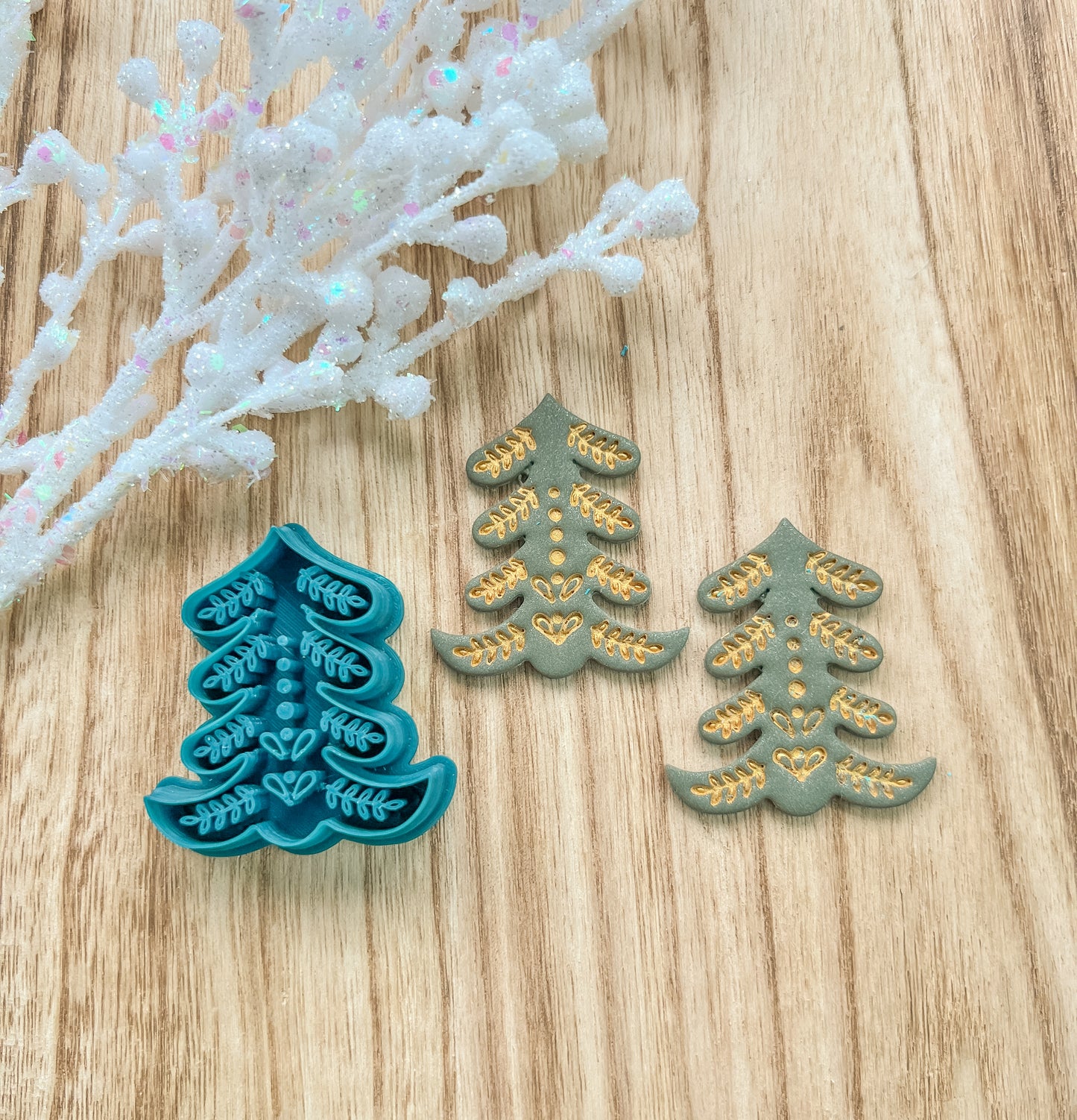 Curvy Folk Christmas Tree Clay Cutters | Scandinavian