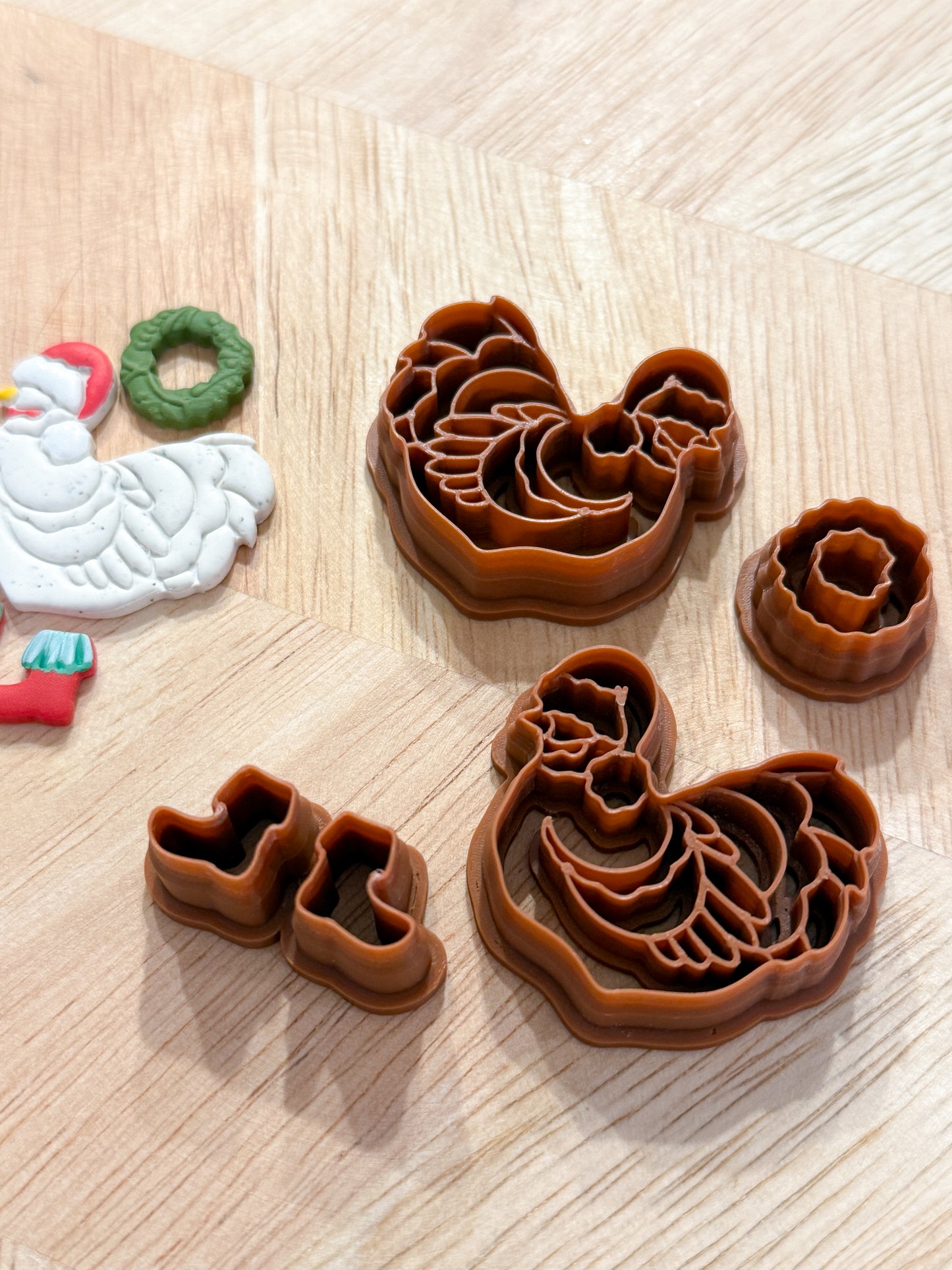 CHICKEN SANTA WREATH BOOTS SET | CHRISTMAS | CLAY CUTTERS