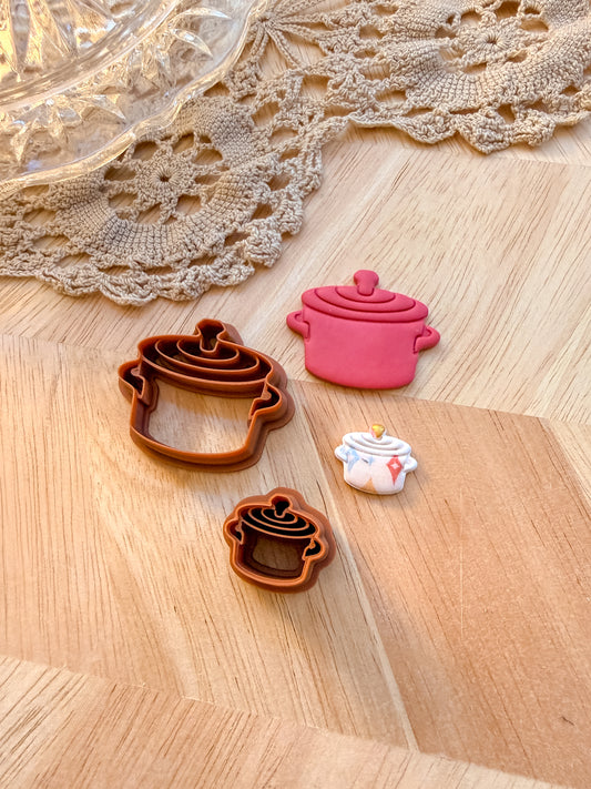 DUTCH OVEN | VINTAGE KITCHEN | POLYMER CLAY CUTTERS