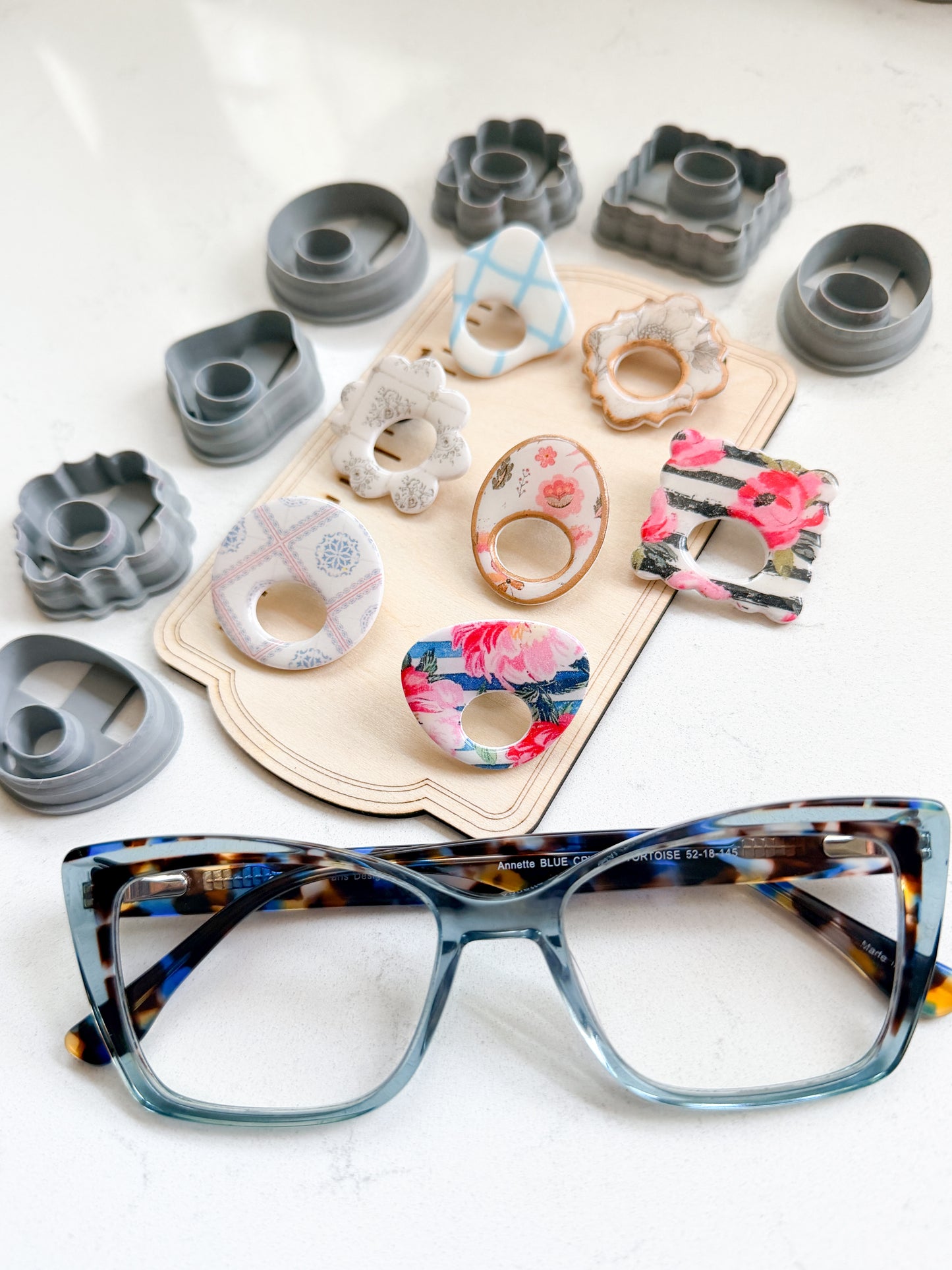 EYEGLASSES PIN | POLYMER CLAY CUTTER