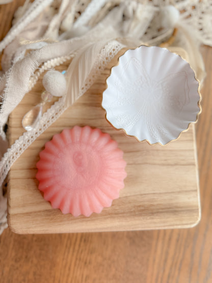 SCALLOPED SILICONE TRINKET DISH MOLD