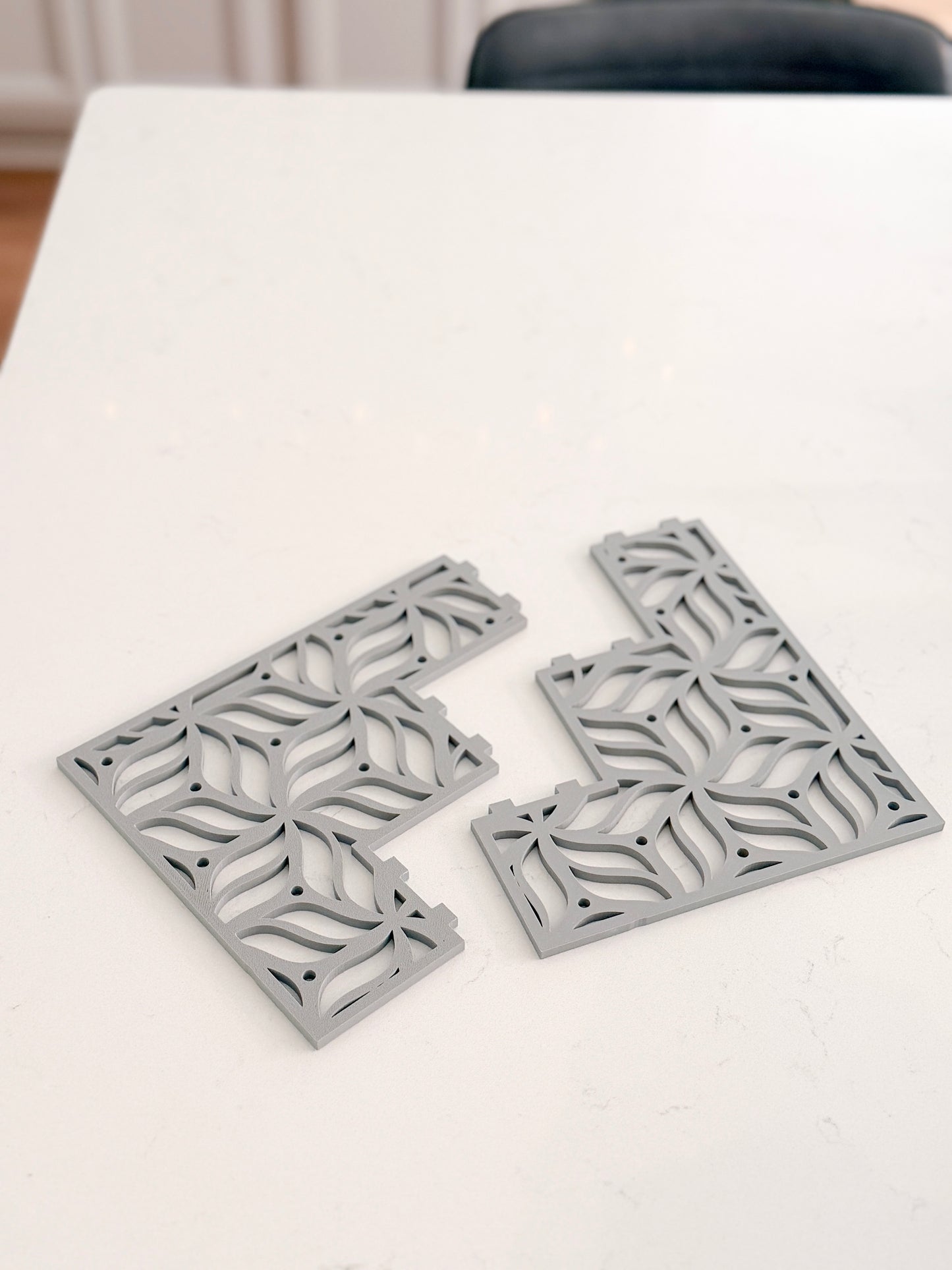 MODSHELF | VERTICAL LEG STANDS | COMPONENTS | CUSTOM MODULAR CHARM BAR DISPLAY