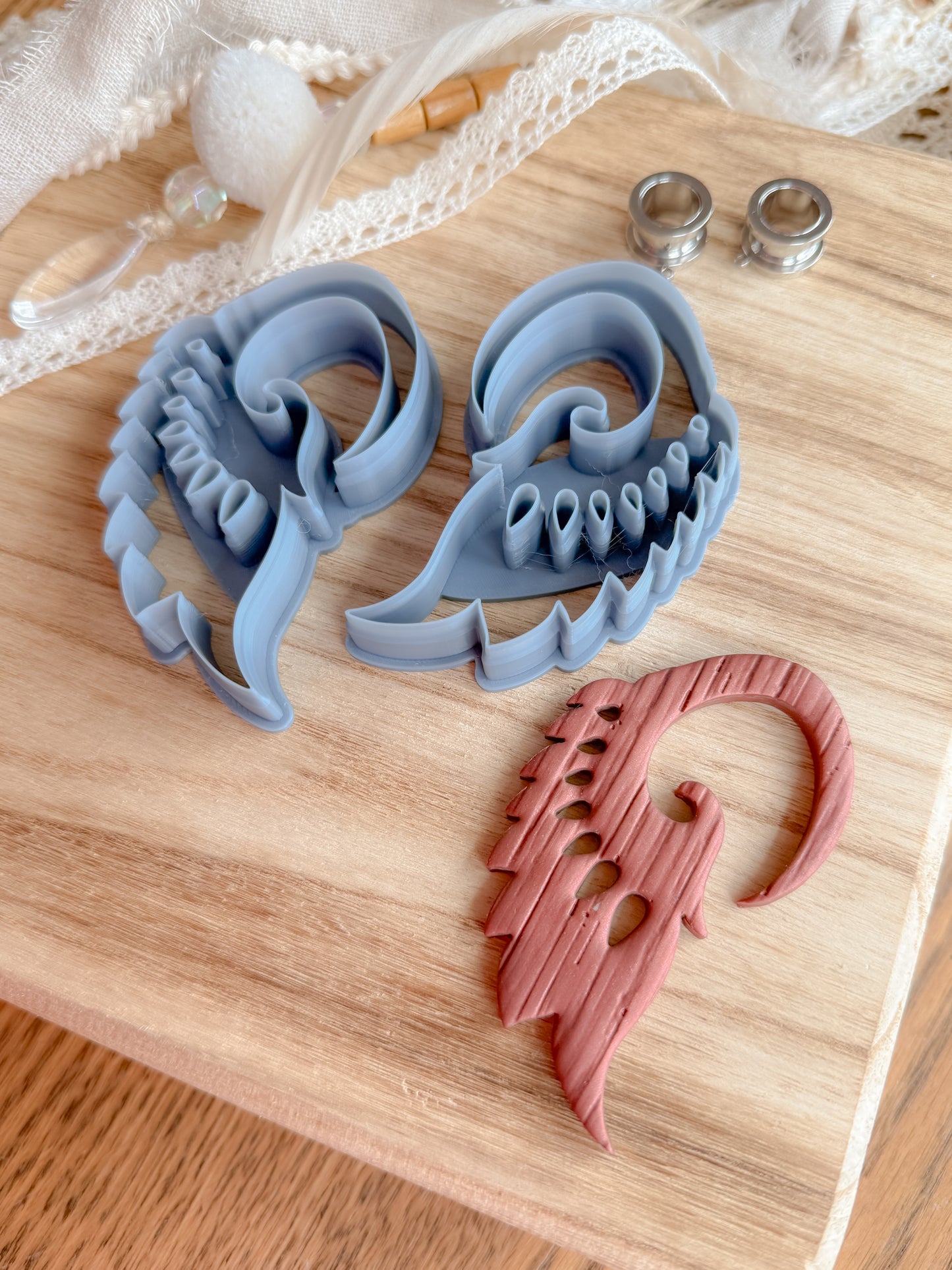 TRIBAL WING | GAUGED HANGER | CLAY CUTTER  SET