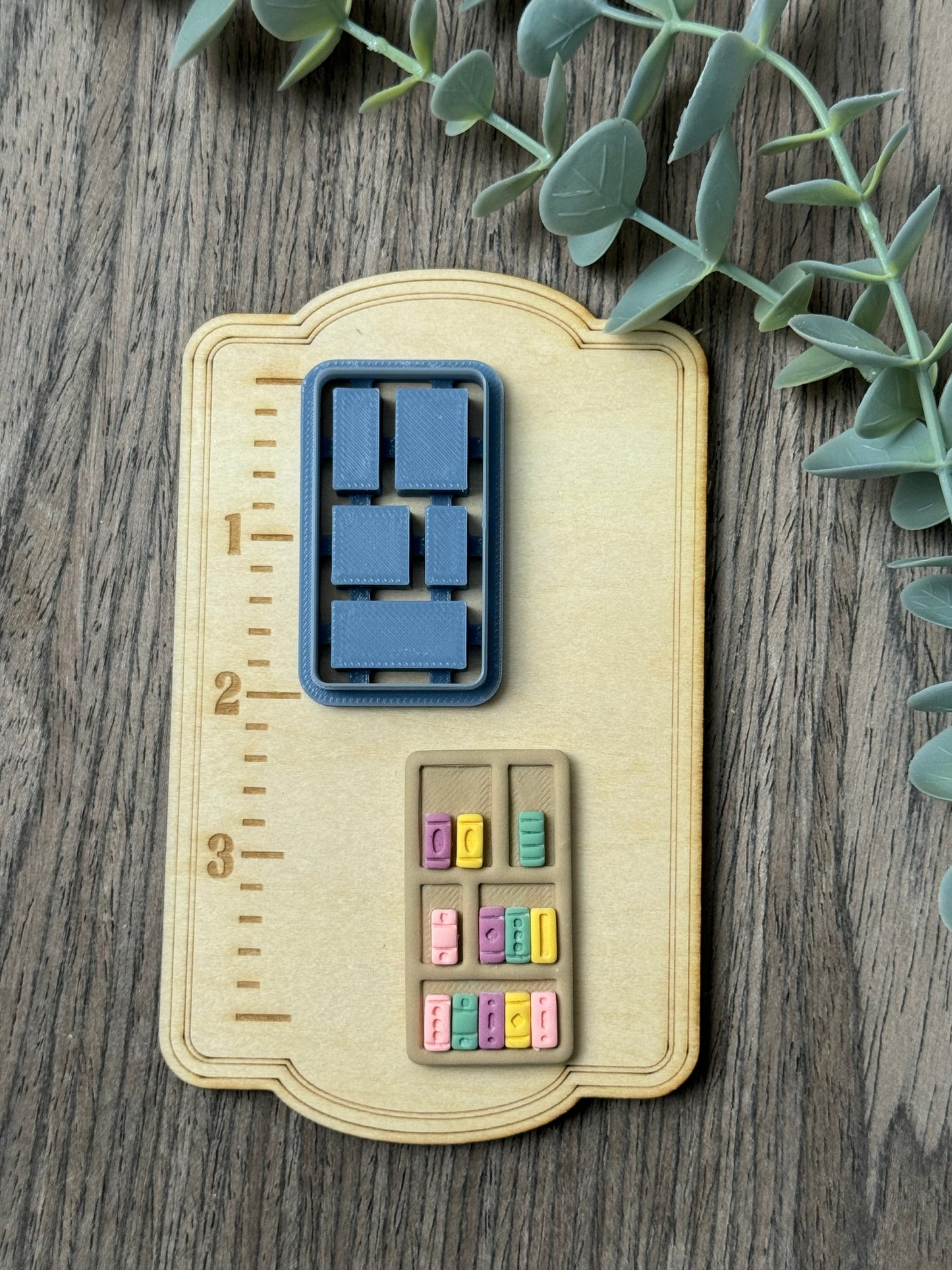 RECTANGLE BOOKSHELF | BOOKISH | CLAY CUTTER