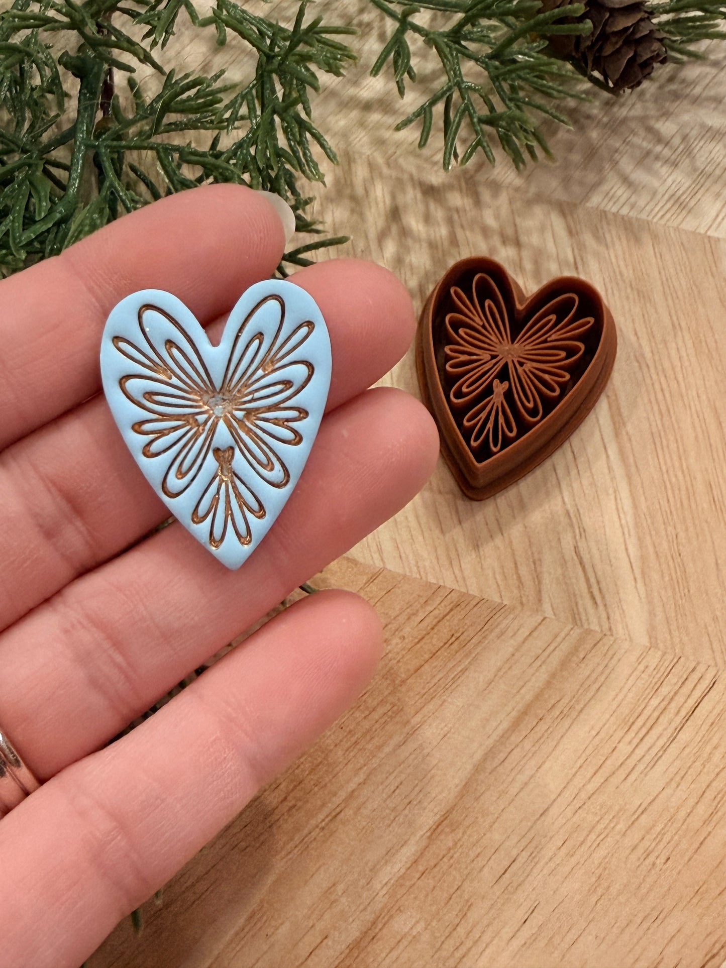 CENTER BURST HEART CLAY CUTTER | VALENTINES HOLIDAY | POLYMER CLAY CUTTER