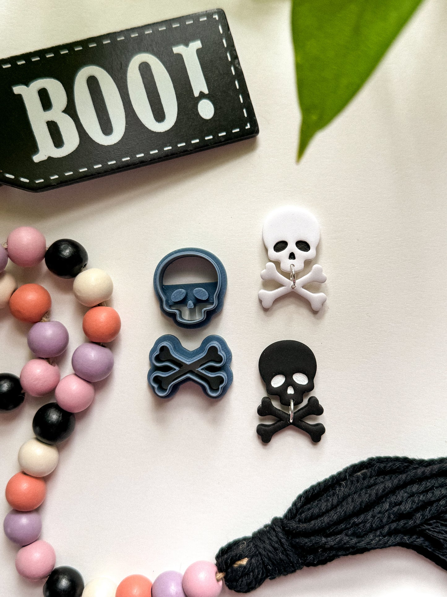 SKULL & CROSSBONES | HALLOWEEN | CLAY CUTTERS