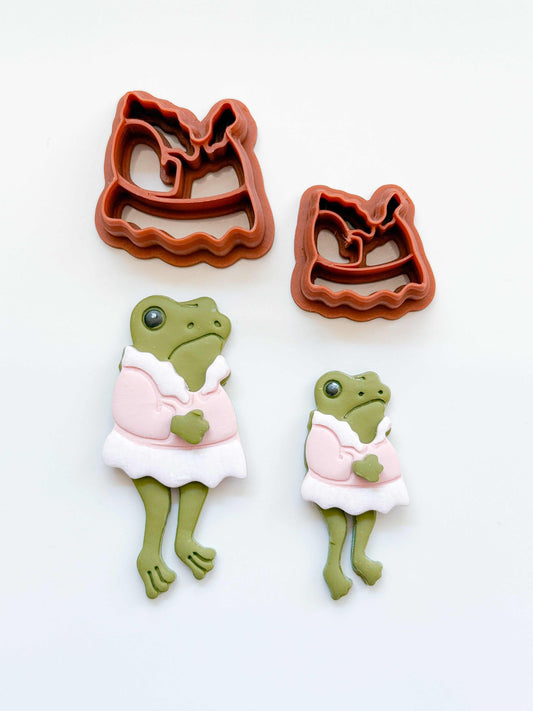 RUFFLE DRESS | FROG OUTFIT | CLAY CUTTERS
