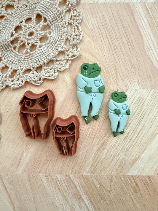 SCRUBS | FROG OUTFIT | POLYMER CLAY CUTTERS