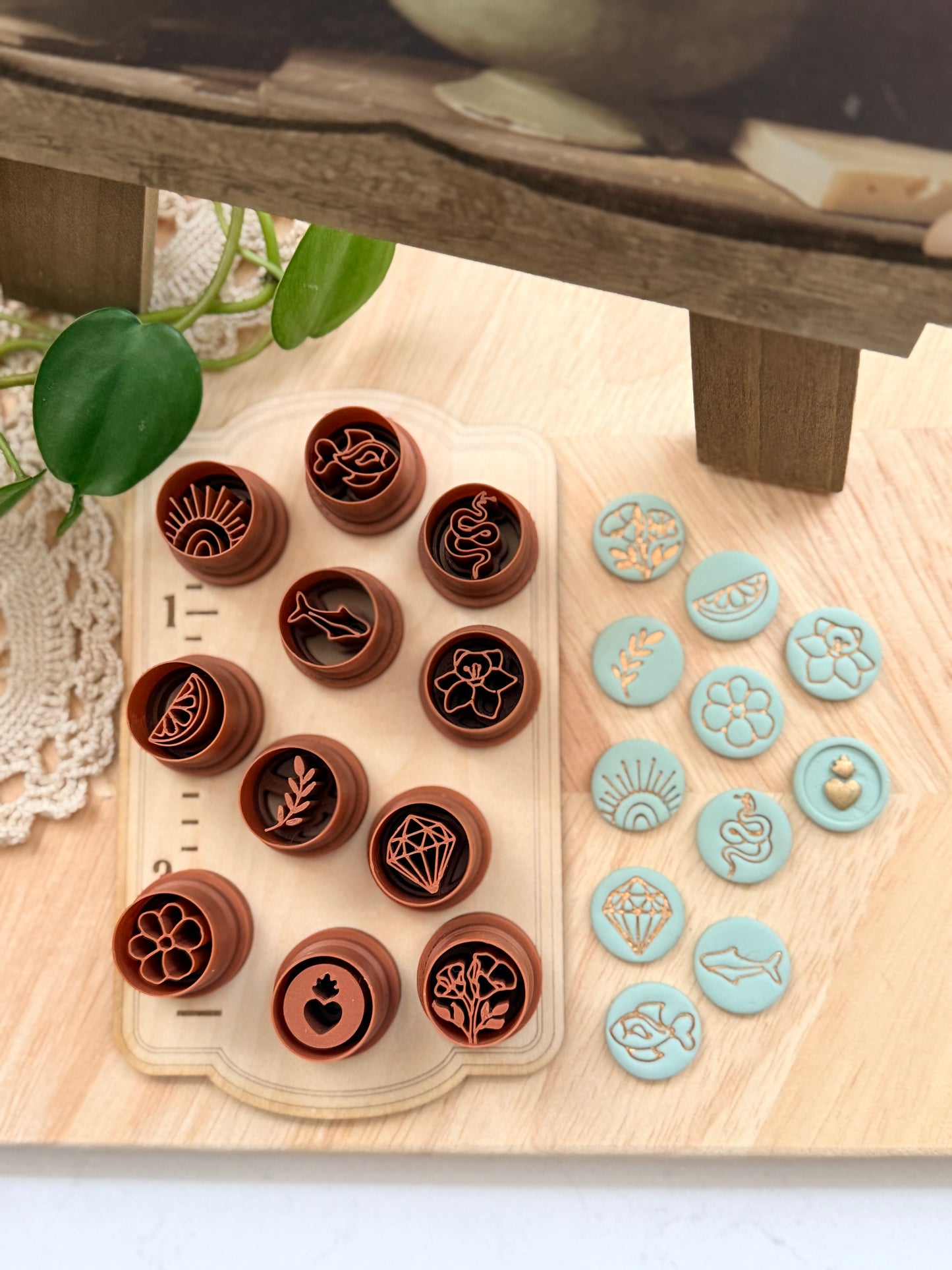ROUND IMPRINTED CHARM CUTTERS | CLAY CUTTERS | POLYMER CLAY CUTTERS