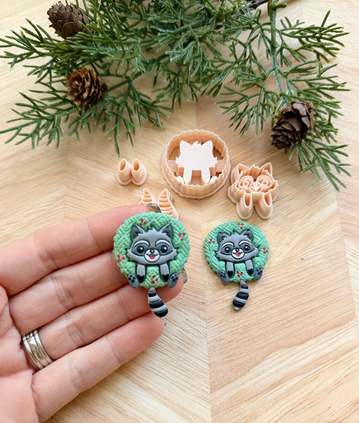 RACCOON IN A WREATH BUILDER CLAY CUTTER SET | CHRISTMAS | POLYMER CLAY CUTTER