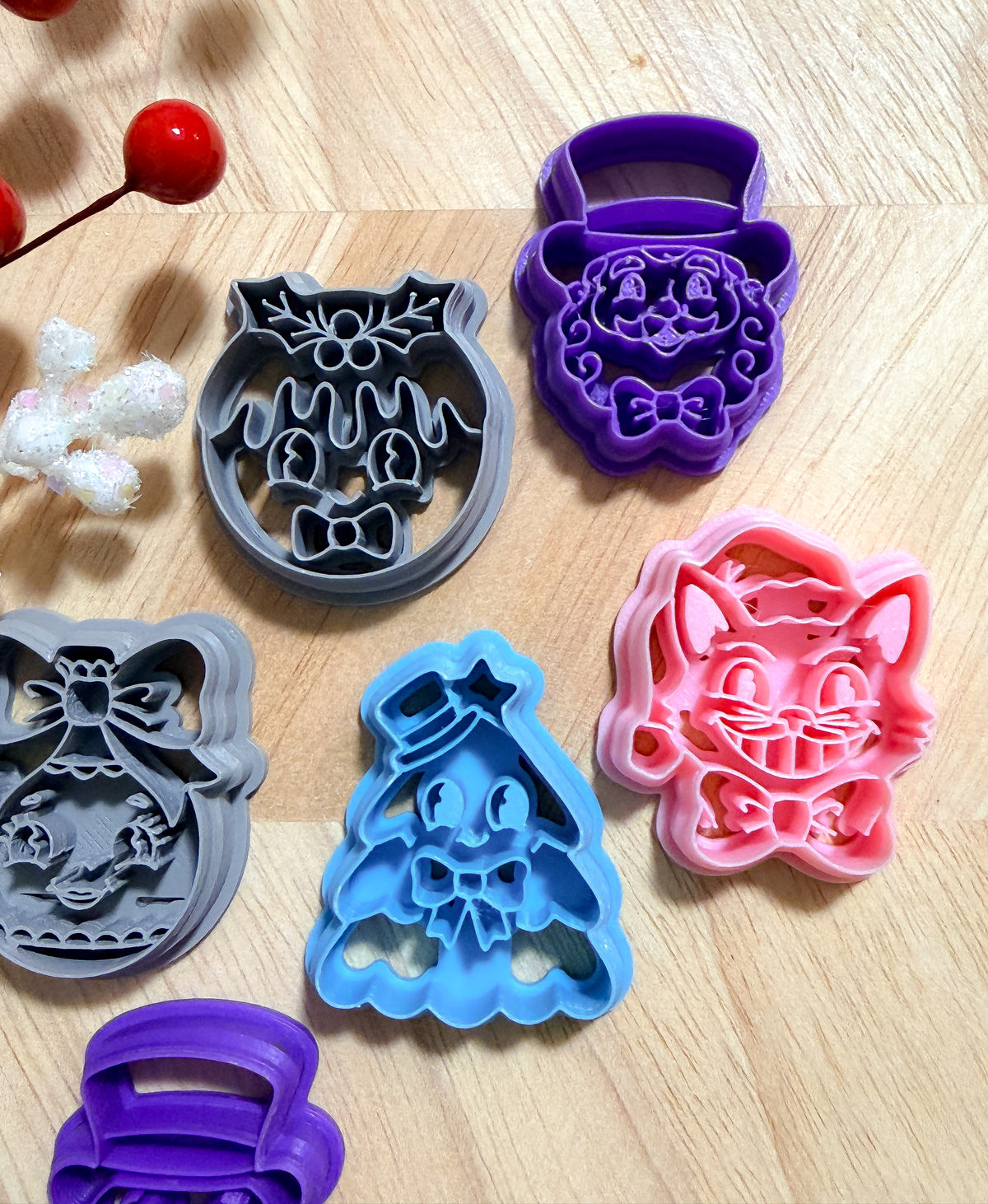 VINTAGE CHRISTMAS FACES CLAY CUTTERS | CHRISTMAS | POLYMER CLAY CUTTER