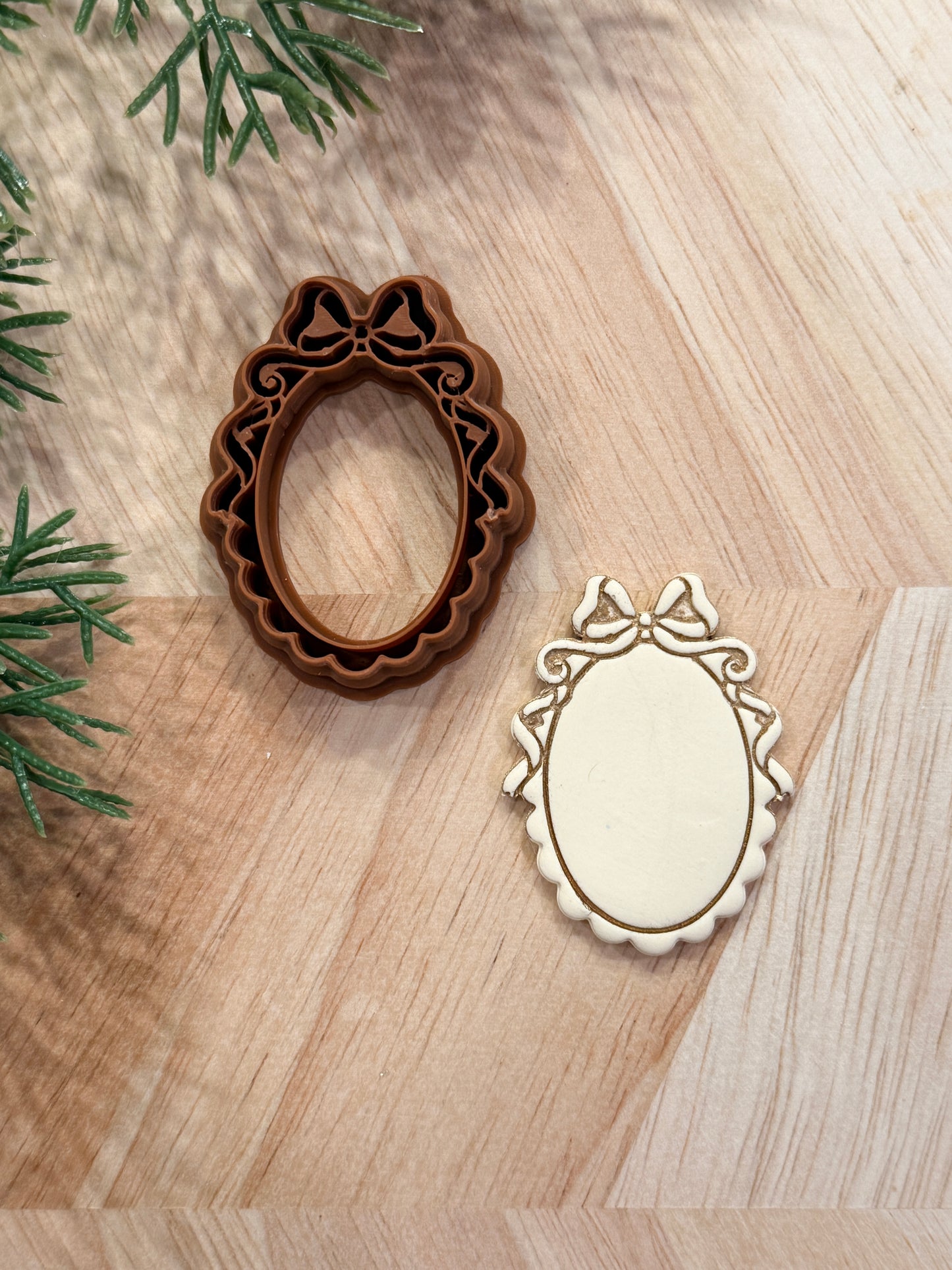 OVAL BOW TOP FRAME CLAY CUTTER | VALENTINES HOLIDAY | POLYMER CLAY CUTTER