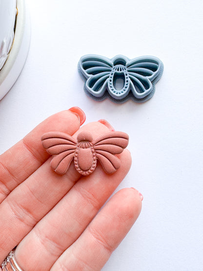 BEVELED BUTTERFLY INSECT | GARDEN | CLAY CUTTER