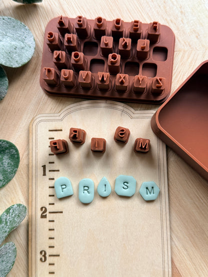 COMPACT UPPERCASE ALPHABET SET & CASE