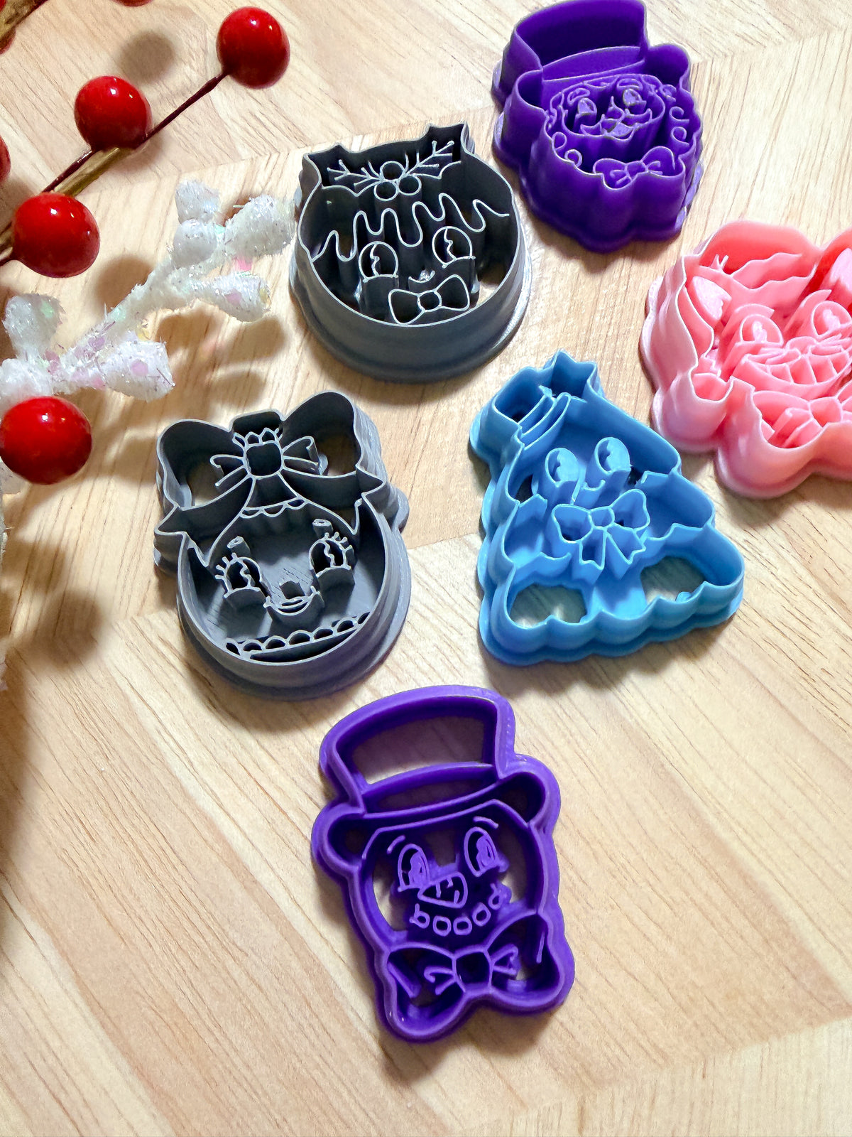 VINTAGE CHRISTMAS FACES CLAY CUTTERS | CHRISTMAS | POLYMER CLAY CUTTER