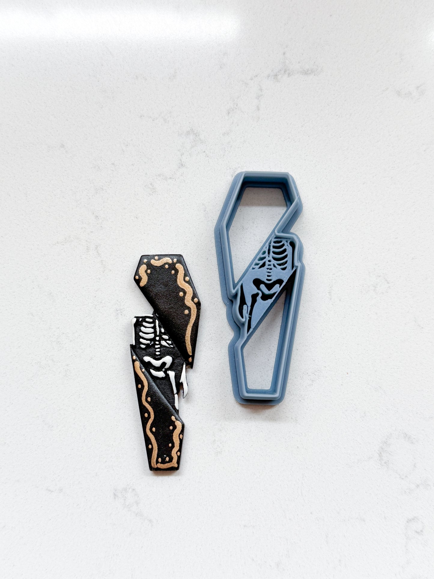 COFFIN SKELETON | HALLOWEEN 2025 | CLAY CUTTERS