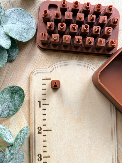 COMPACT UPPERCASE ALPHABET SET & CASE