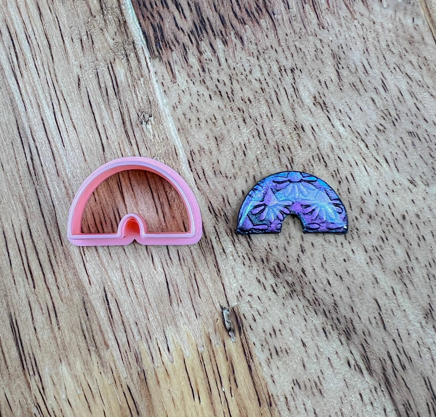 Rainbow Stud Clay Cutter